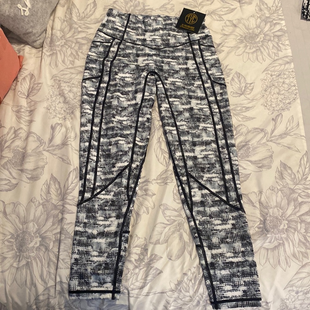 TYC-Til You Collapse Effortless Heart Booty Leggings - Digital Plaid